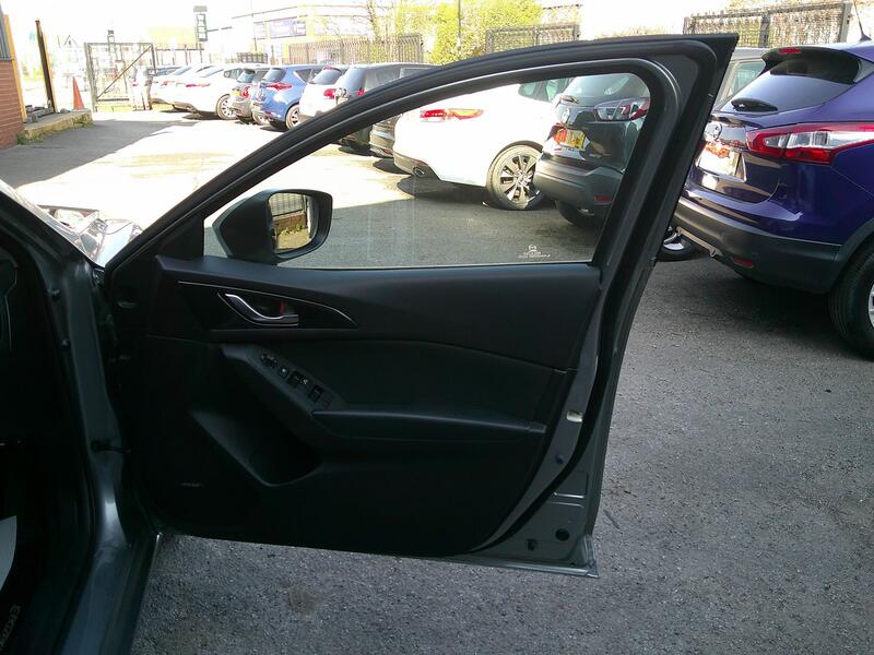 MAZDA MAZDA3