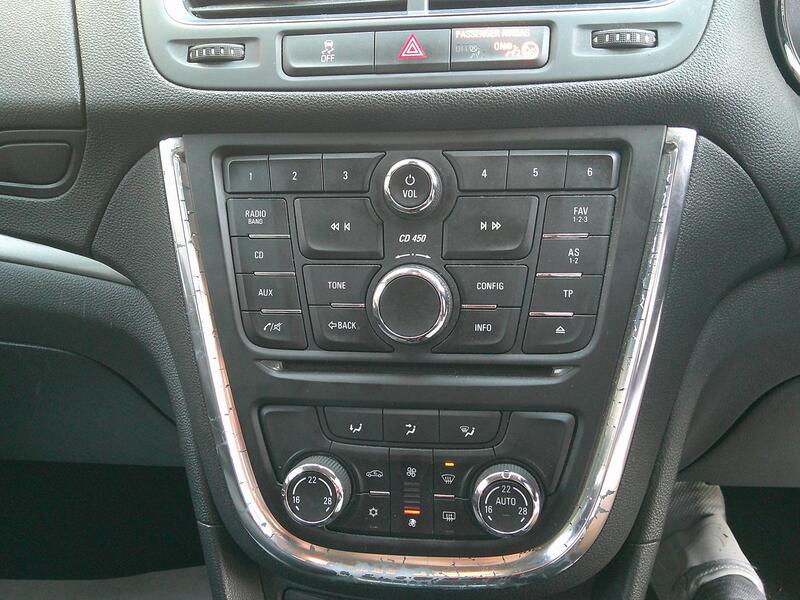 VAUXHALL MOKKA