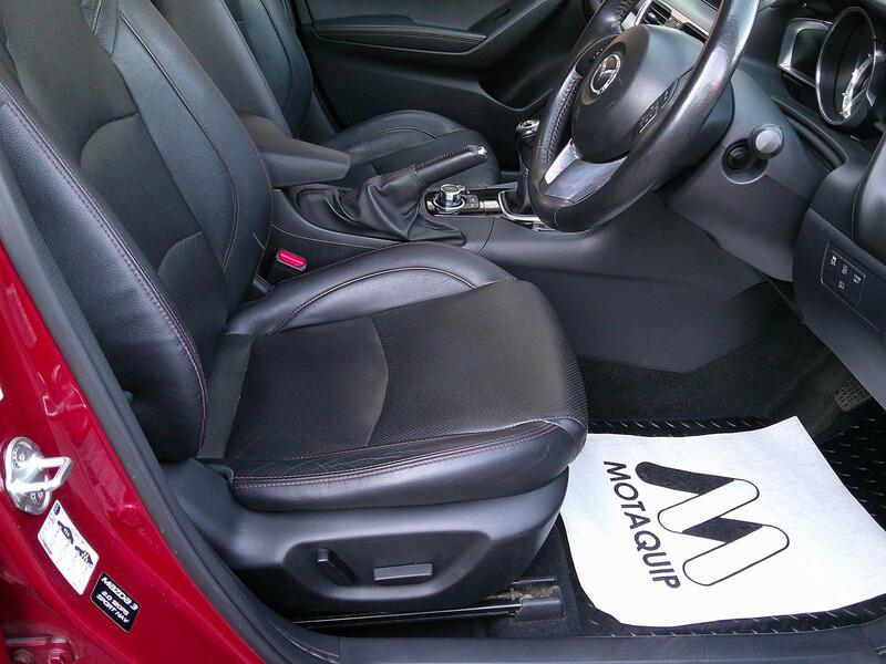 MAZDA MAZDA3