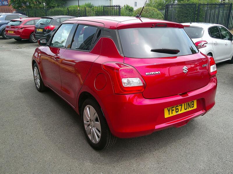 SUZUKI SWIFT