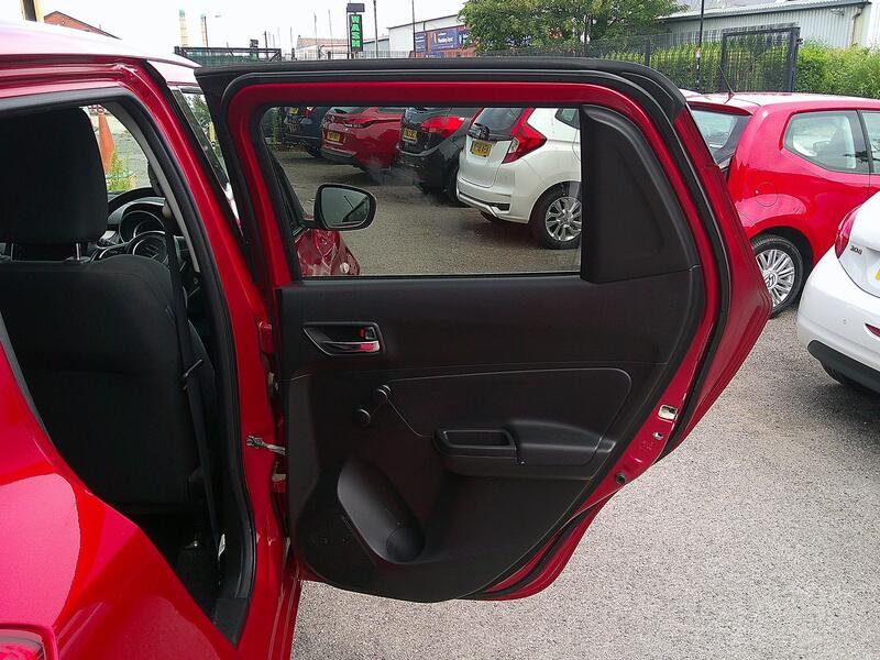 SUZUKI SWIFT