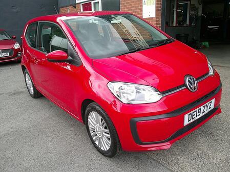 VOLKSWAGEN UP 1.0 Move up! Tech Edition