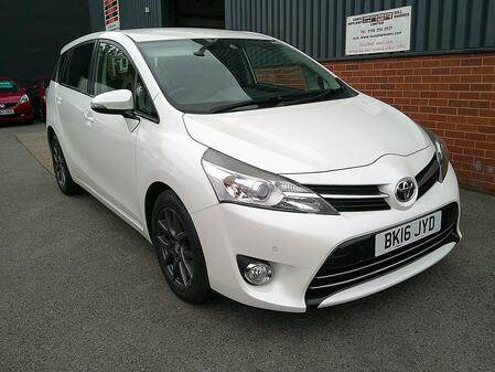 TOYOTA VERSO 1.6 D-4D Trend