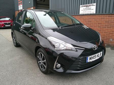 TOYOTA YARIS 1.5 VVT-i Icon Tech